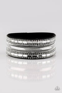 Teasingly Tomboy - Black