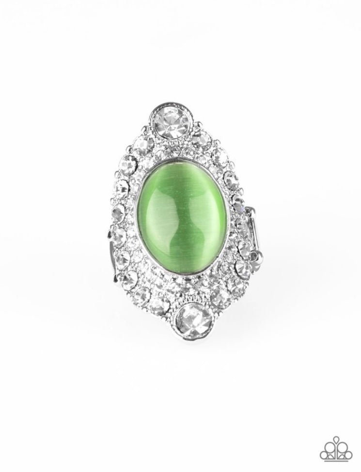 3-007 Riviera Royalty - Green Ring